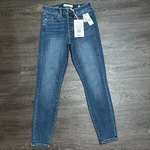 Liverpool Jeans in color Barnes